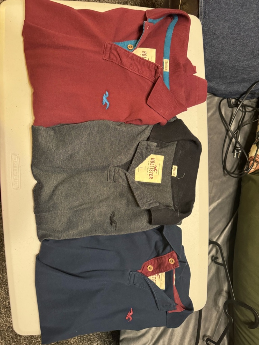 Hollister Three-Pack Polo Set in Red, Gray, Navy